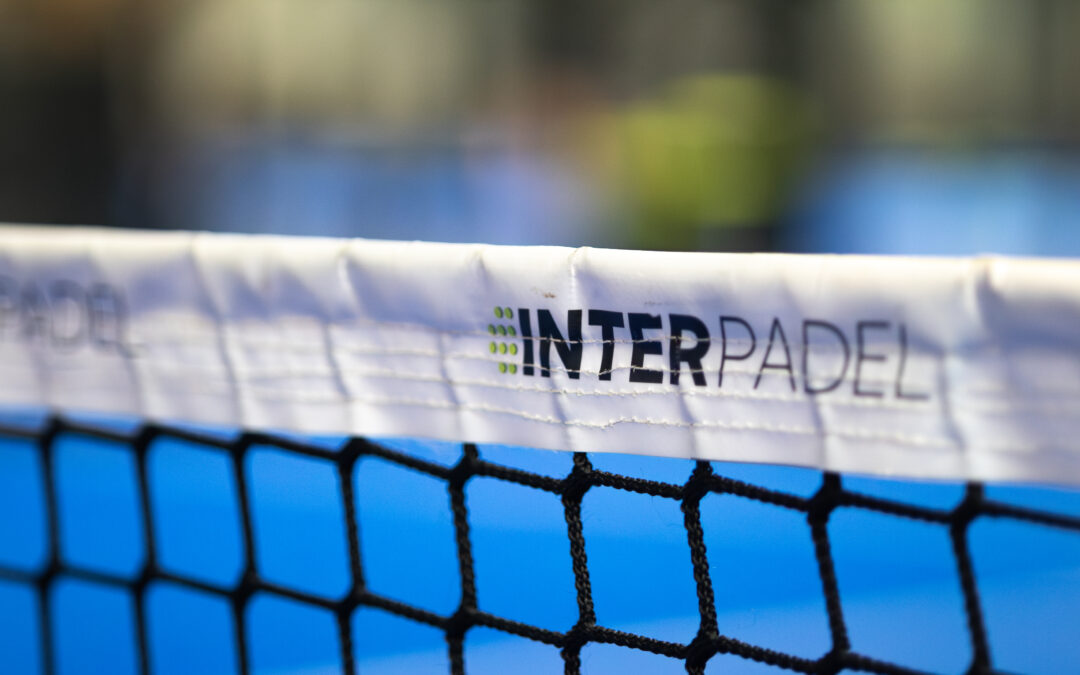 Padel jako idealna gra dla par – jak wzmacnia relacje?